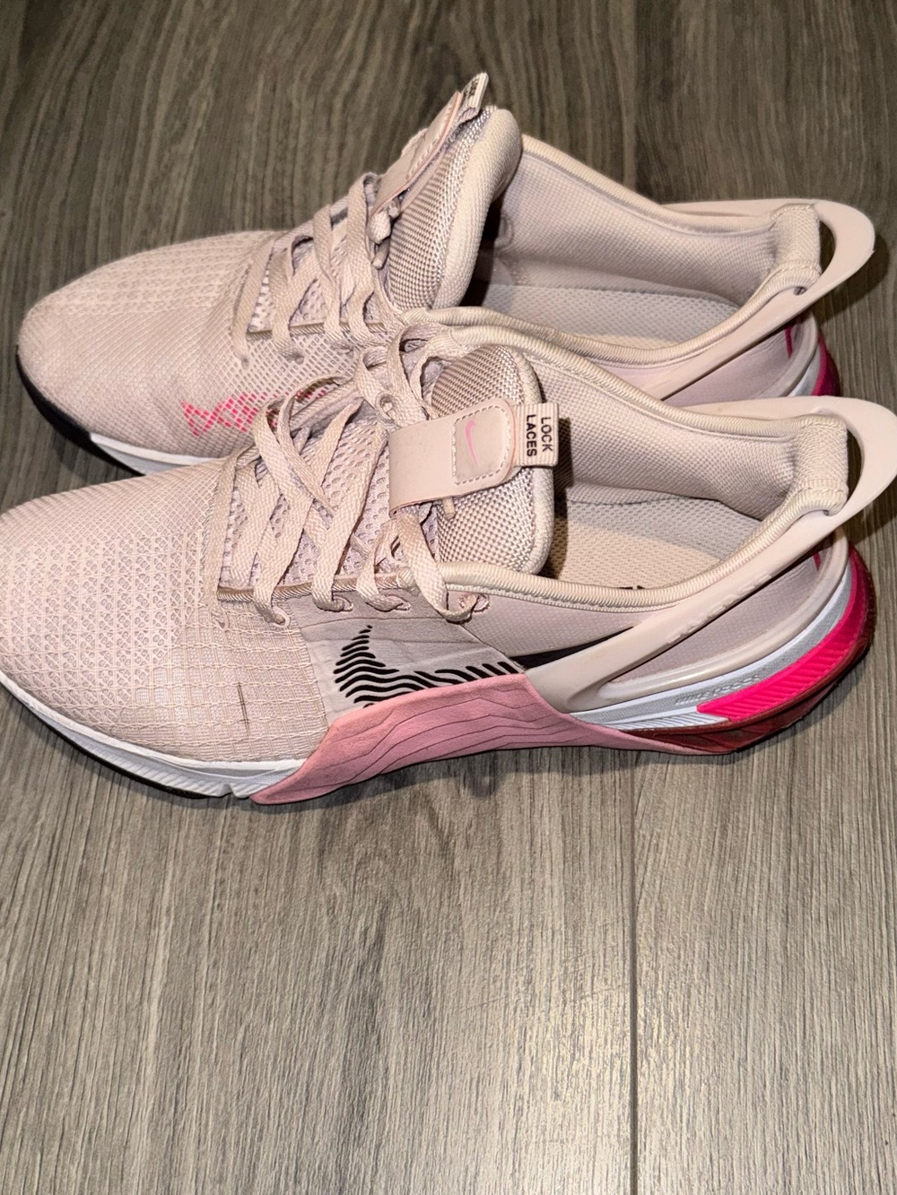 Nike Metcon 8 Flyease Barely Rose